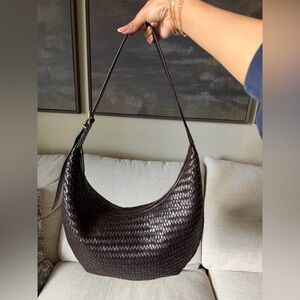 Madewell leather Essential Curve Shoulder Bag